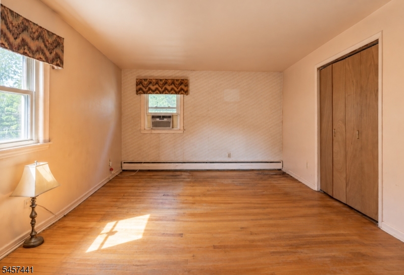 10 Moore Place Nutley NJ 07110
