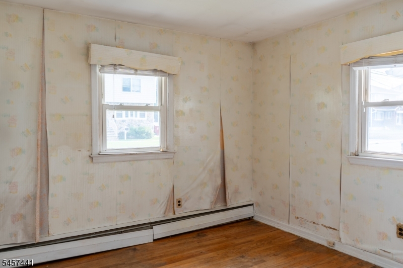 10 Moore Place Nutley NJ 07110