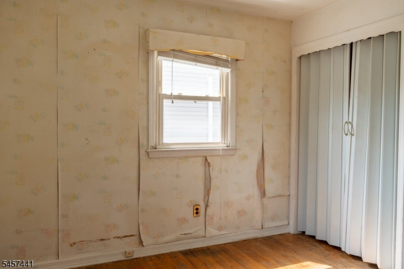 10 Moore Place Nutley NJ 07110