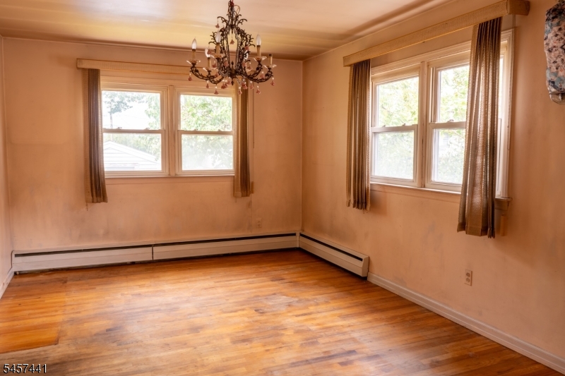10 Moore Place Nutley NJ 07110