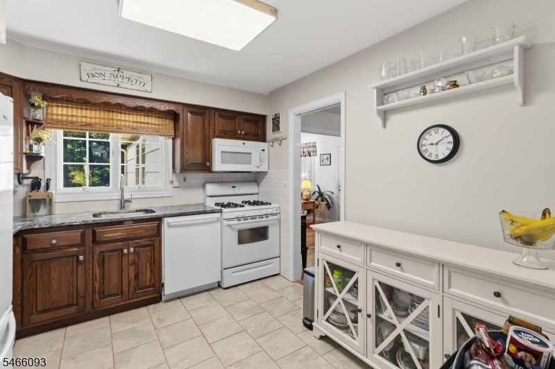 27 Salem Drive Hanover NJ 07981