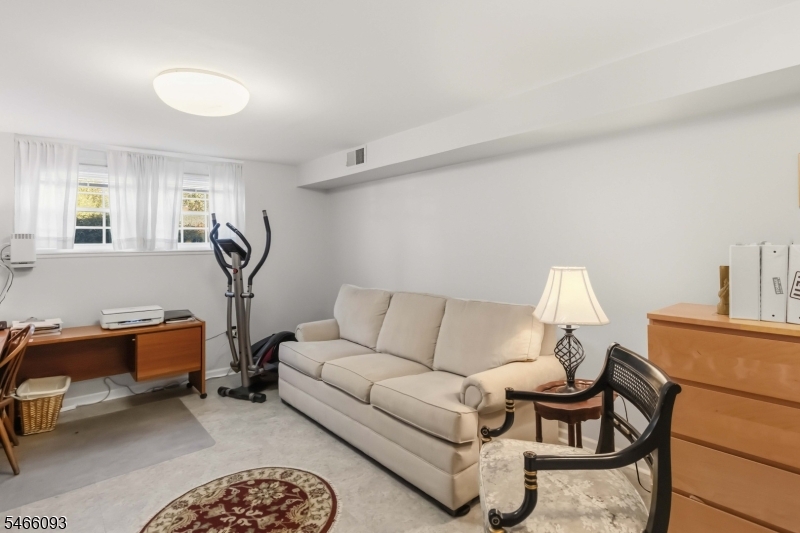 27 Salem Drive Hanover NJ 07981