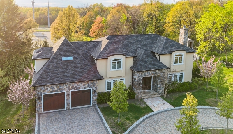 281 Beaufort Avenue Livingston NJ 07039