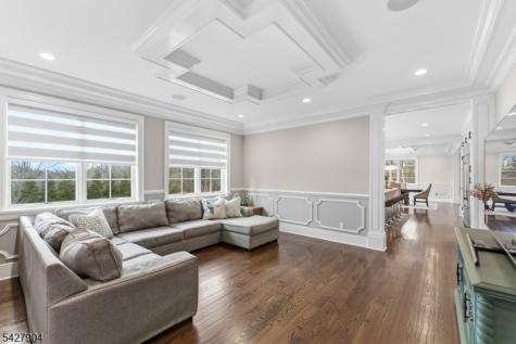 281 Beaufort Avenue Livingston NJ 07039