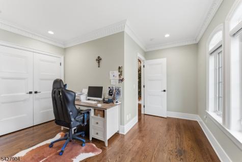 281 Beaufort Avenue Livingston NJ 07039