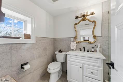 281 Beaufort Avenue Livingston NJ 07039