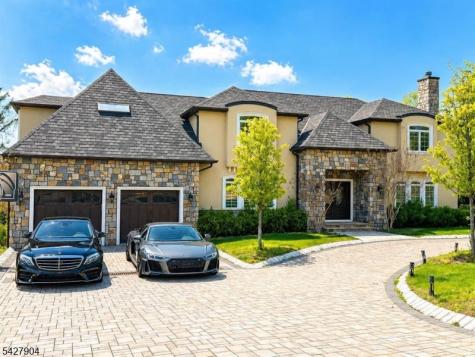 281 Beaufort Avenue Livingston NJ 07039