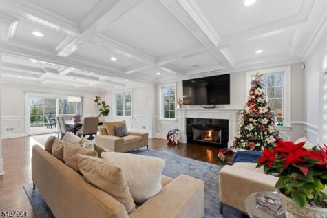 281 Beaufort Avenue Livingston NJ 07039
