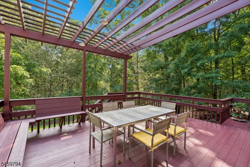 510 Openaki Road Denville NJ 07834