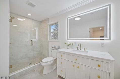 6 Colony Drive North Caldwell NJ 07006