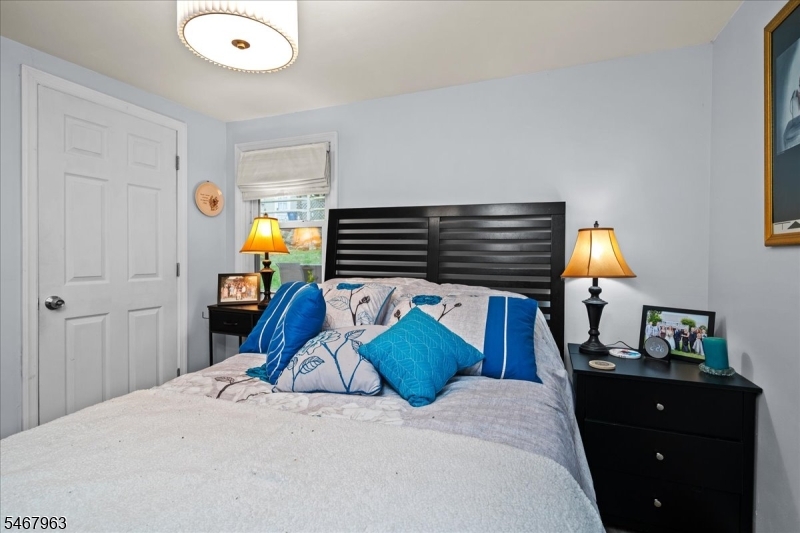 8 Lake View Drive S. Vernon NJ 07419