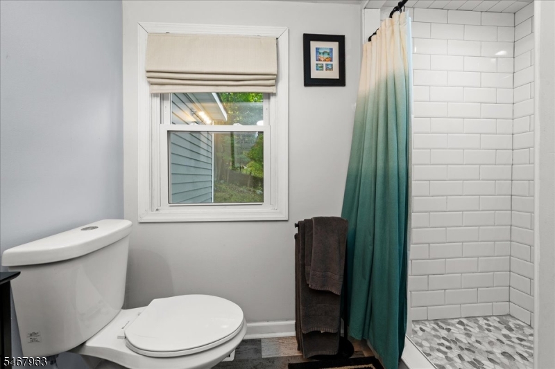 8 Lake View Drive S. Vernon NJ 07419