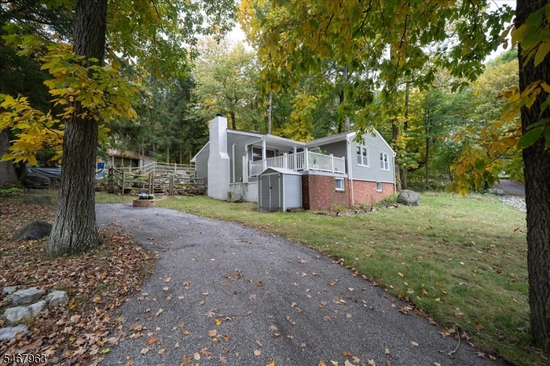8 Lake View Drive S. Vernon NJ 07419