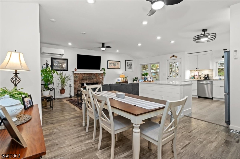 8 Lake View Drive S. Vernon NJ 07419