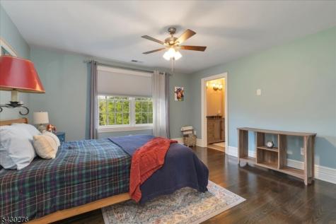 33 Still Hollow Road Tewksbury NJ 08833