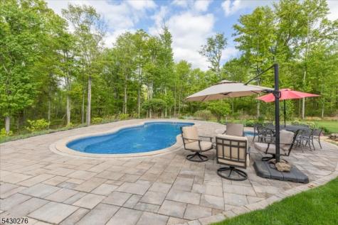 33 Still Hollow Road Tewksbury NJ 08833