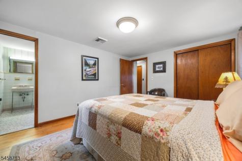 517 Pocasset Road Vernon NJ 07422