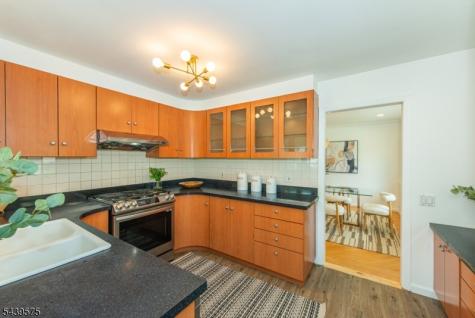 132 Haddon Place Montclair NJ 07043