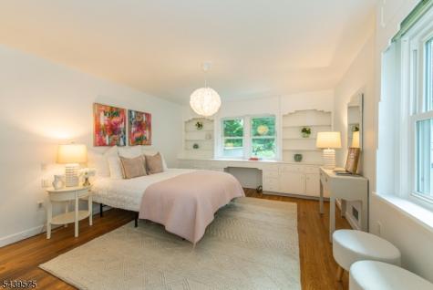 132 Haddon Place Montclair NJ 07043