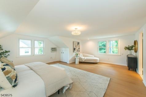 132 Haddon Place Montclair NJ 07043
