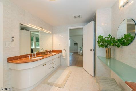 132 Haddon Place Montclair NJ 07043