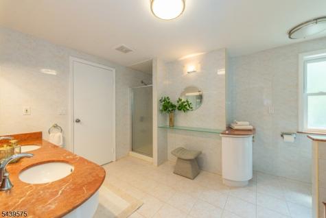 132 Haddon Place Montclair NJ 07043