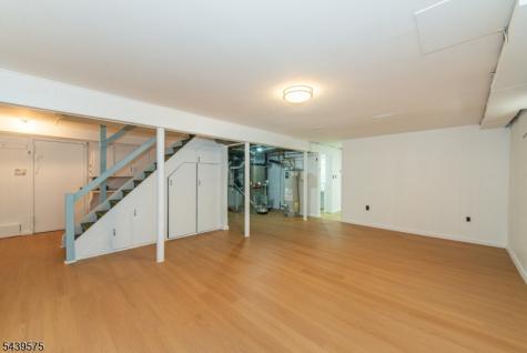 132 Haddon Place Montclair NJ 07043