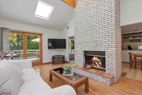 18 Stiles Road Warren NJ 07059