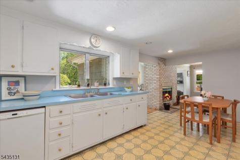 18 Stiles Road Warren NJ 07059