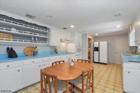 18 Stiles Road Warren NJ 07059