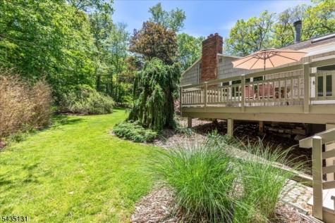 18 Stiles Road Warren NJ 07059