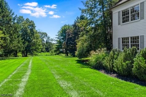 120 Woods End Drive Bernards NJ 07920