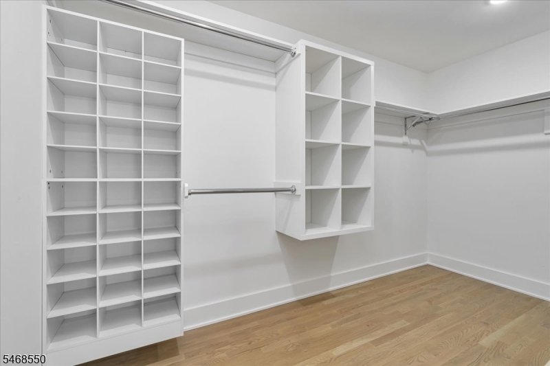 5 Indian Run Scotch Plains NJ 07076