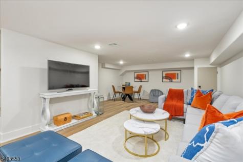 5 Indian Run Scotch Plains NJ 07076
