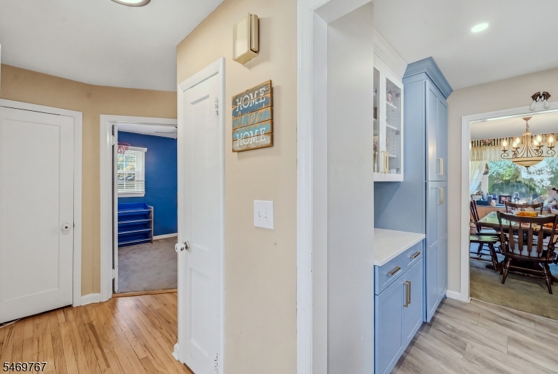 33 Hillside Drive Totowa NJ 07512