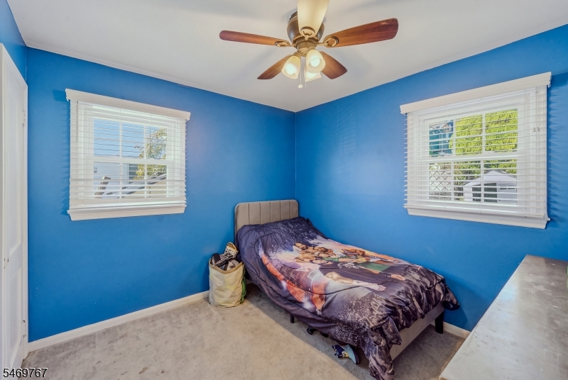 33 Hillside Drive Totowa NJ 07512