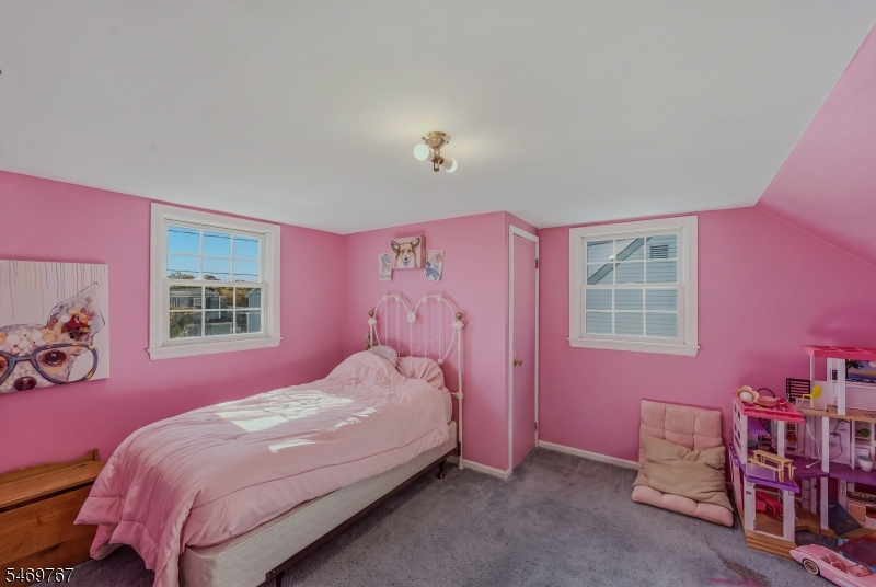 33 Hillside Drive Totowa NJ 07512