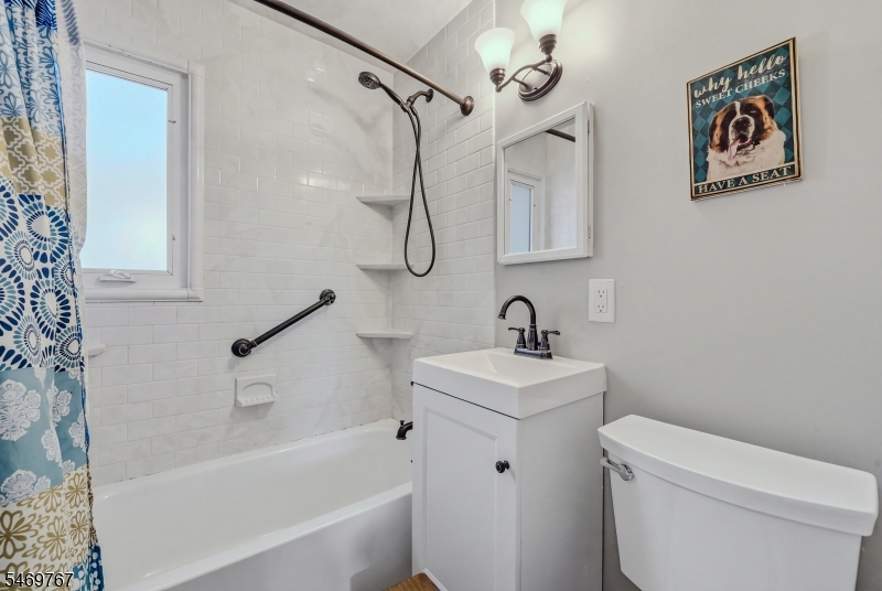33 Hillside Drive Totowa NJ 07512