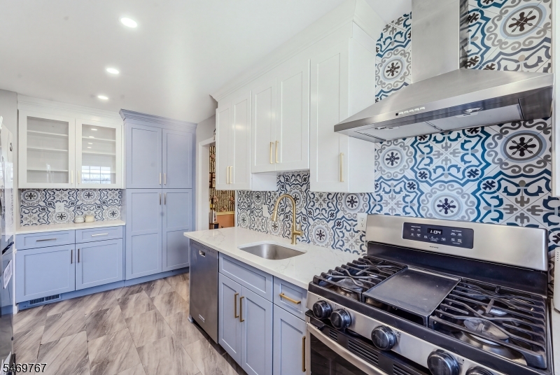 33 Hillside Drive Totowa NJ 07512