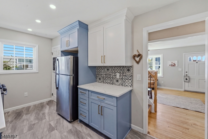 33 Hillside Drive Totowa NJ 07512
