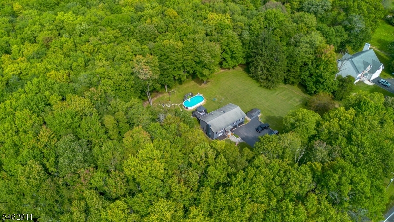 738 County Road 579 Raritan NJ 08822