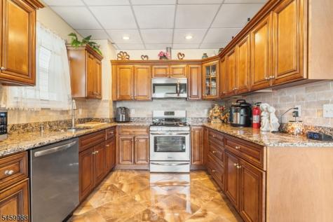 173 Lily Street Paterson NJ 07522