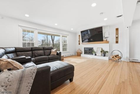 1474 Deer Path Mountainside NJ 07092