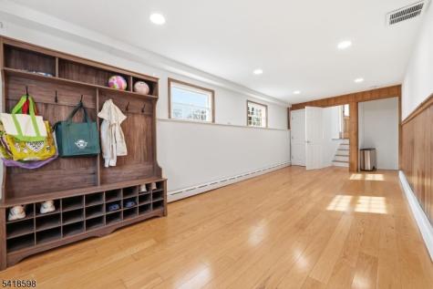 1474 Deer Path Mountainside NJ 07092