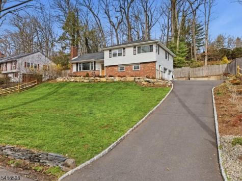 1474 Deer Path Mountainside NJ 07092