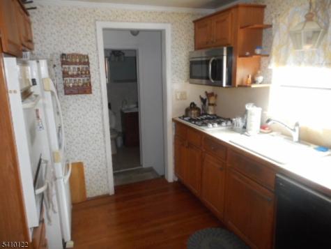 52 E Sumner Avenue Roselle Park NJ 07204