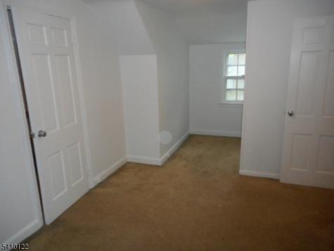 52 E Sumner Avenue Roselle Park NJ 07204