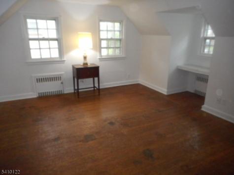 52 E Sumner Avenue Roselle Park NJ 07204