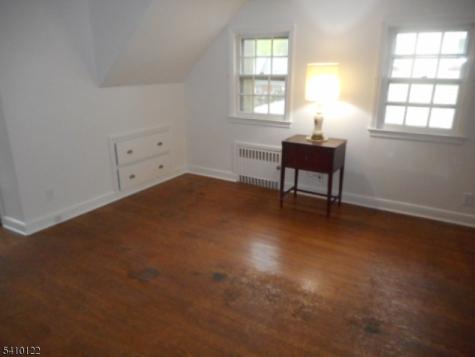 52 E Sumner Avenue Roselle Park NJ 07204