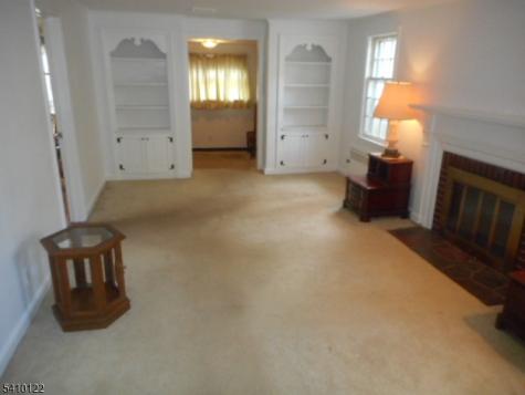 52 E Sumner Avenue Roselle Park NJ 07204